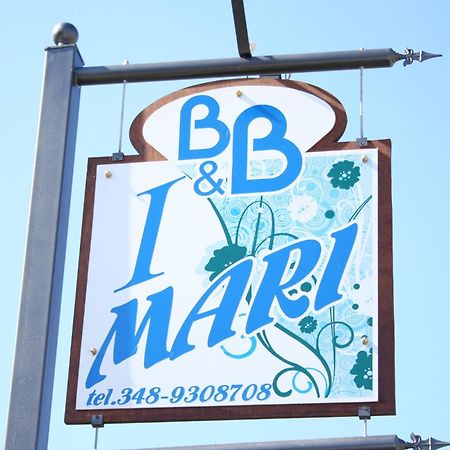 B&B I Mari Torpè Esterno foto